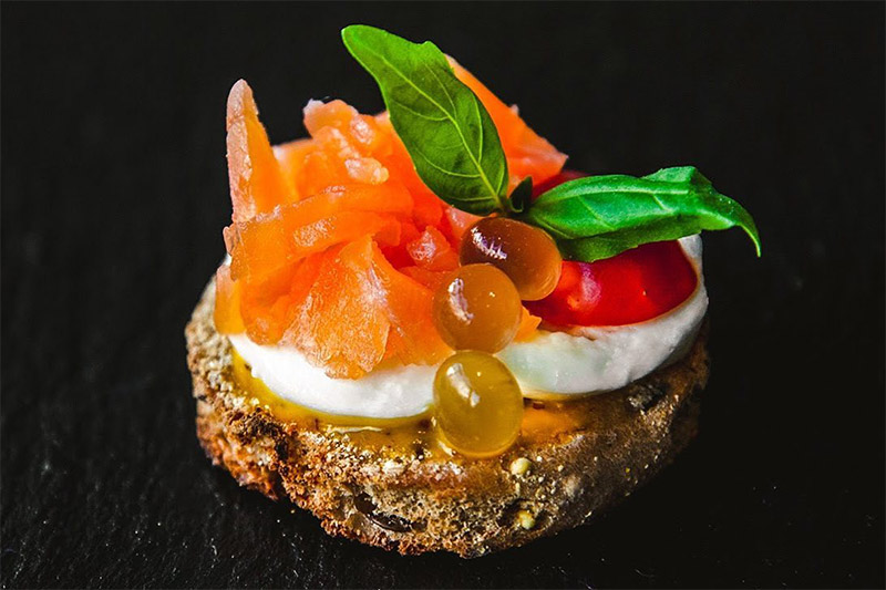 Fischsnack mit Honigperlen